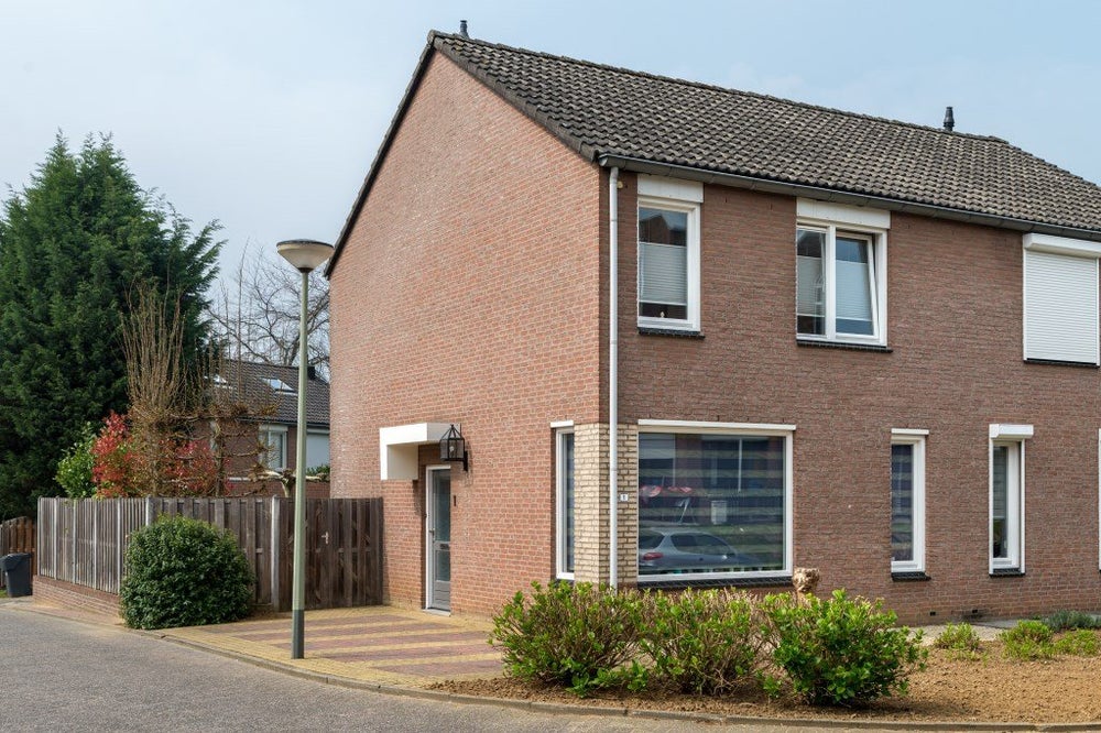 https://pararius.awdev.nl/wp-content/uploads/2026/07/5cfa6dbf5fef9_100092a0mmmb0101xl.jpg